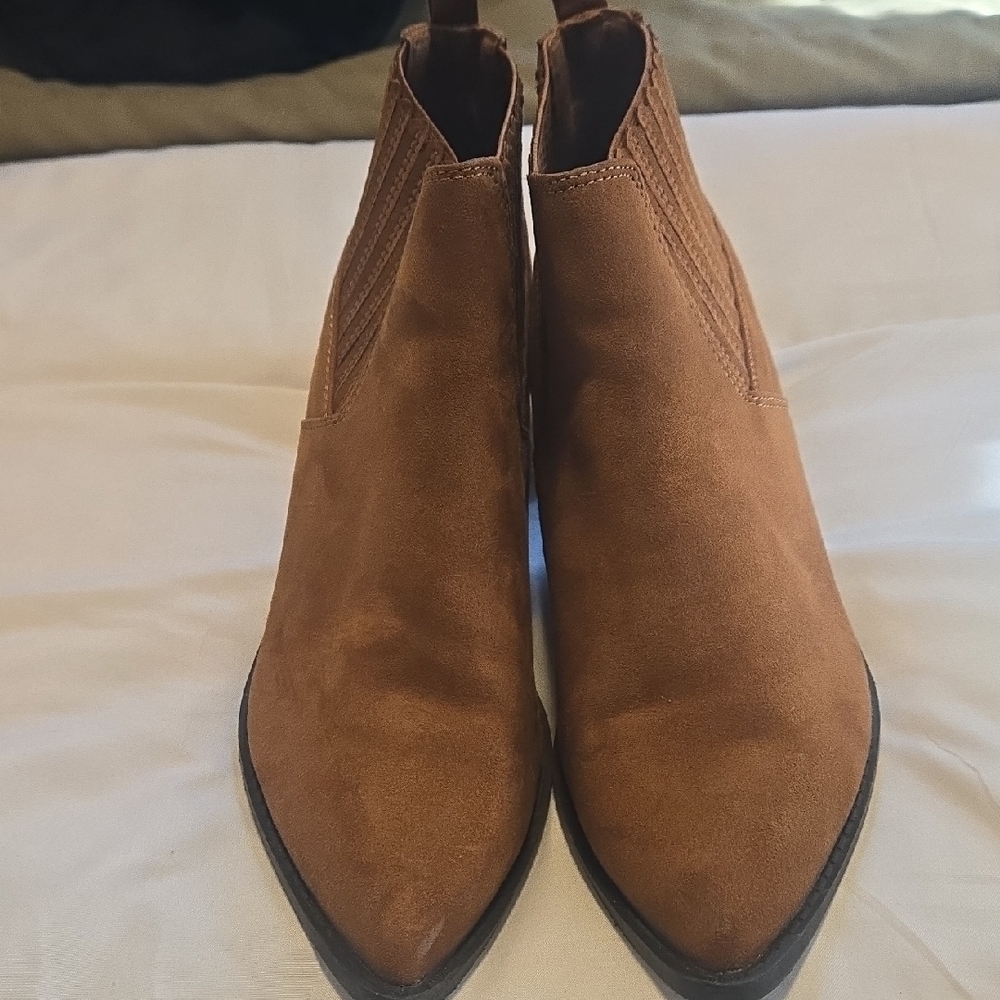 London Rag Suede Ankle Booties - Picture 2 of 6